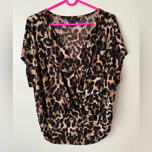 Thalia Soto Women’s Cheetah Leopard Animal Print Blouse Top Shirt Size M EUC